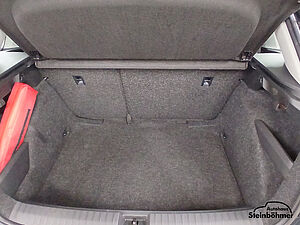 SKODA Kamiq Active 1.0TSI LED AHK SHZ Bluetooth 