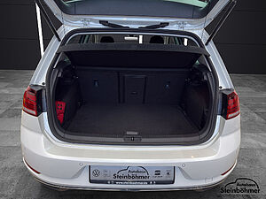Volkswagen Golf IQ.Drive 1.0TSI NAV ACC SHZ BlindSpot 