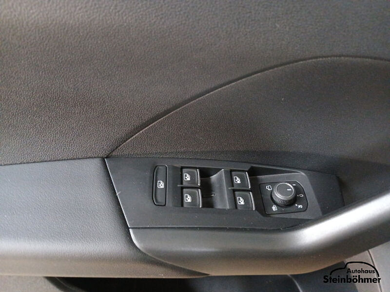Volkswagen T-Cross MOVE 1.0TSI DSG AHK Navi IQDrivePaket