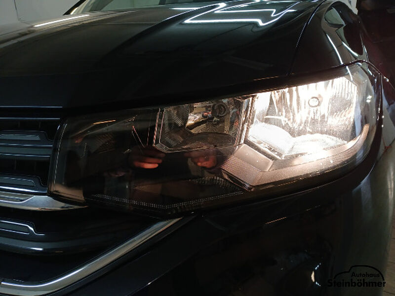 Volkswagen T-Cross MOVE 1.0TSI DSG AHK Navi IQDrivePaket