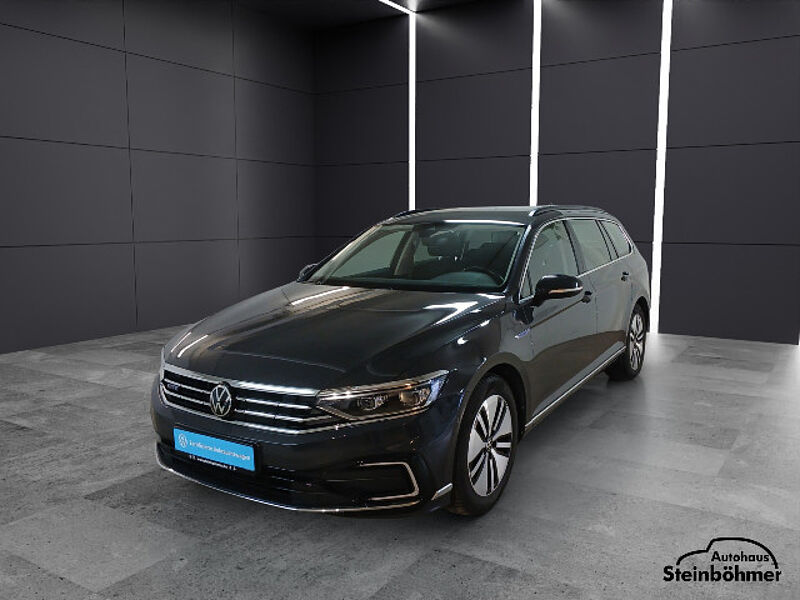 Volkswagen Passat Variant GTE AHK IQLight Standhzg.