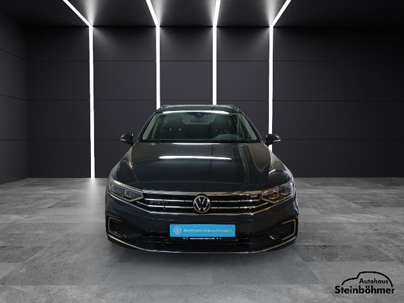 Volkswagen Passat Variant GTE AHK IQLight Standhzg.