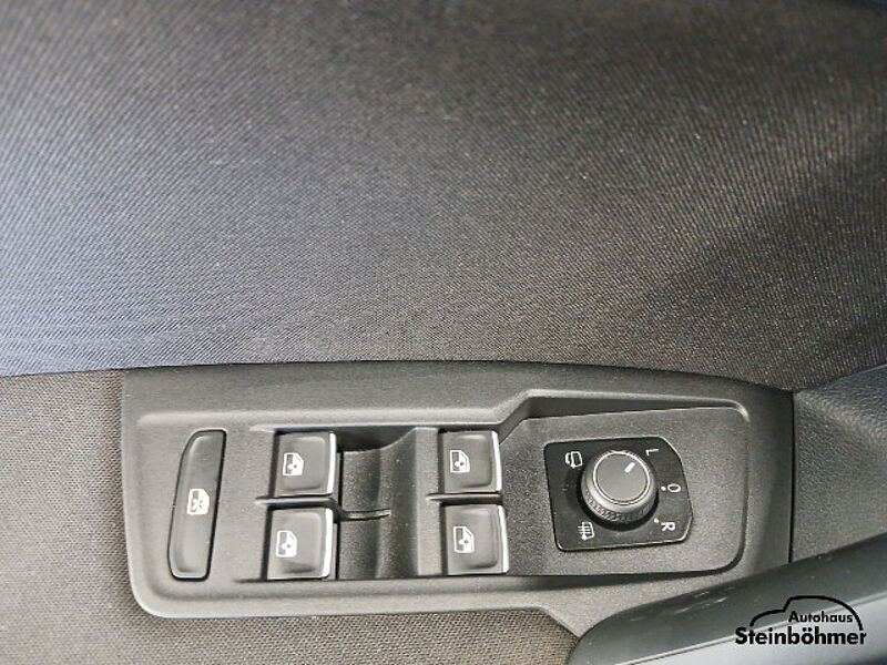 Volkswagen Tiguan Active 2.0TDI DSG LED-Matrix NAV AHK ACC