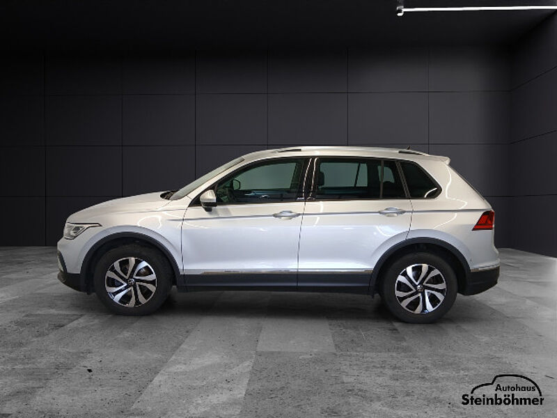 Volkswagen Tiguan Active 2.0TDI DSG LED-Matrix NAV AHK ACC
