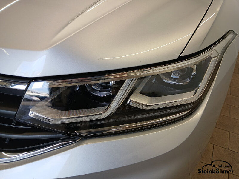 Volkswagen Tiguan Active 2.0TDI DSG LED-Matrix NAV AHK ACC