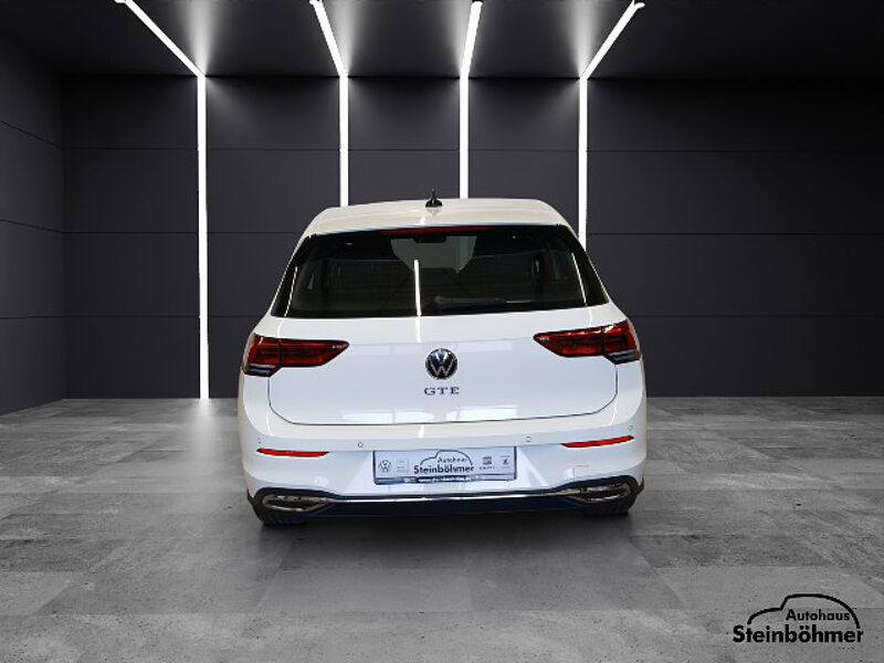 Volkswagen Golf GTE 1.4TSI DSG LED Plus NAV ACC SHZ AppCon