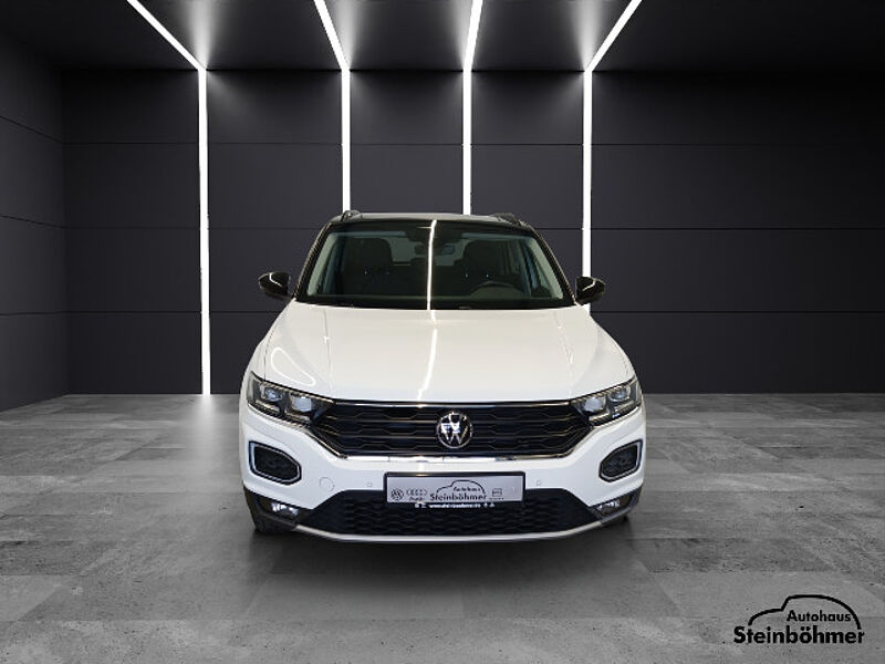 Volkswagen T-ROC United 1.5TSI DSG LED NAV AHK Pano SHZ