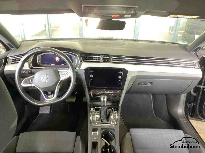 Volkswagen Passat Variant GTE 1.4TSI DSG LED NAV ACC SHZ