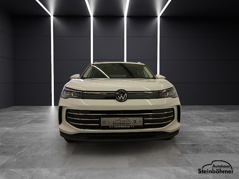 Volkswagen Tiguan Elegance 1.5eTSI DSG IQ. Light NAV AHK ACC