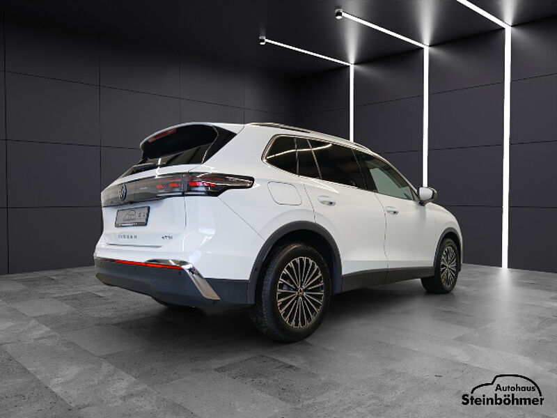 Volkswagen Tiguan Elegance 1.5eTSI DSG IQ. Light NAV AHK ACC