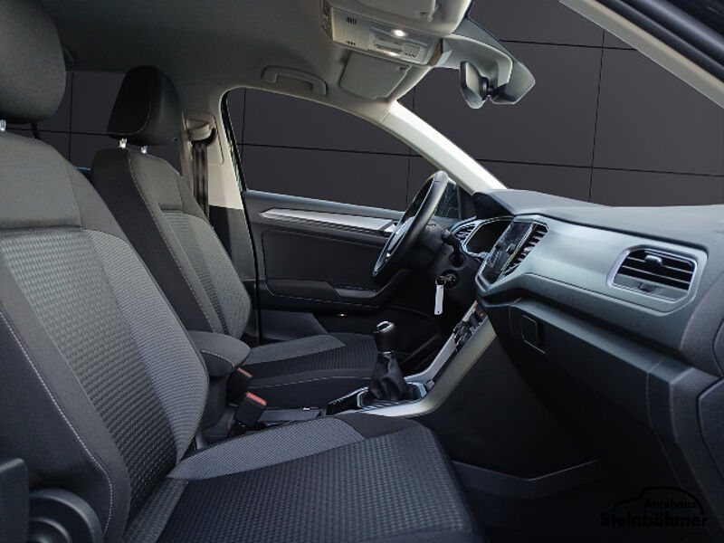 Volkswagen T-ROC Active 1.0 TSI LED NAVI ACC Kamera