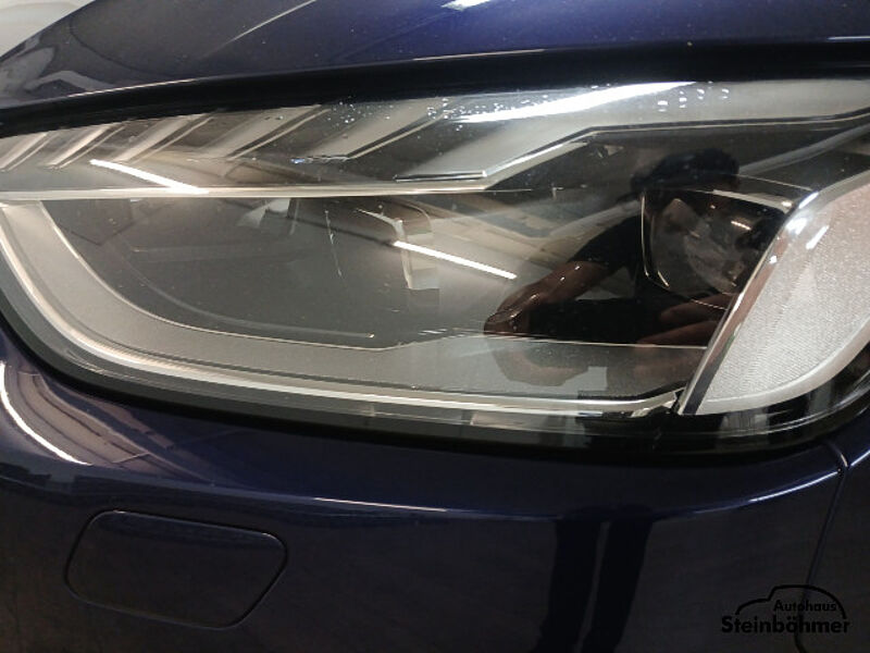 Audi A4 Avant 40 quattro 2.0TDI S-Tronic Standhzg.