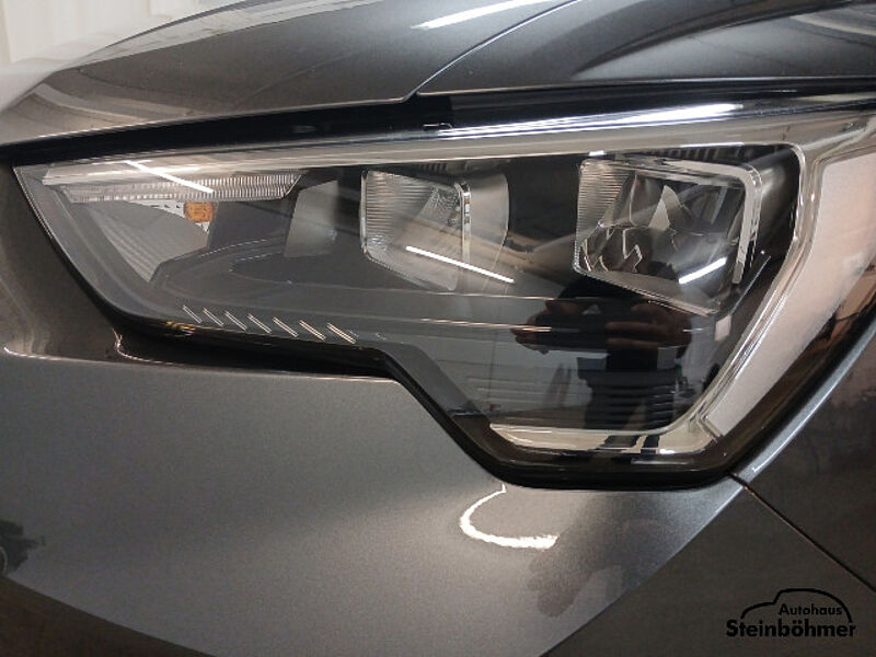 Audi Q3 40 2.0TFSI S-tronic quattro S line Navi LED