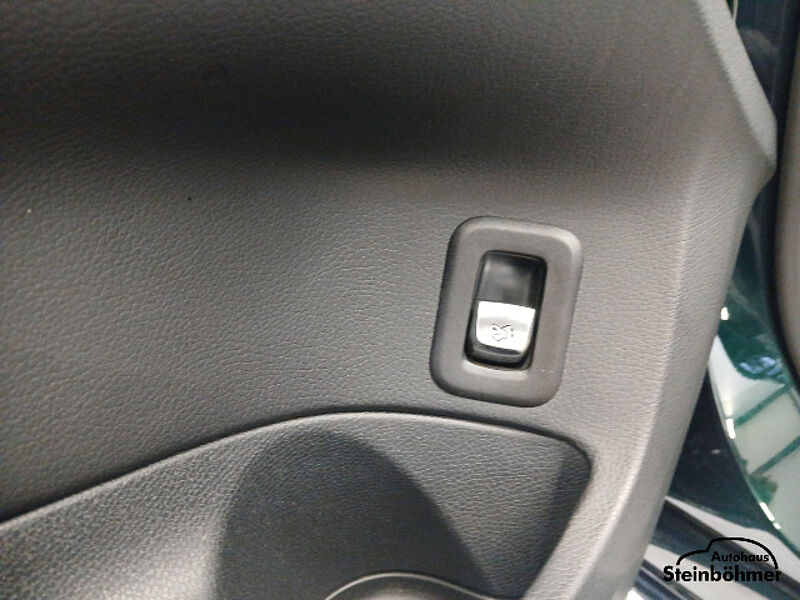 Mercedes-Benz C 180 T Avantgarde LED NAV RFK ParkAssist