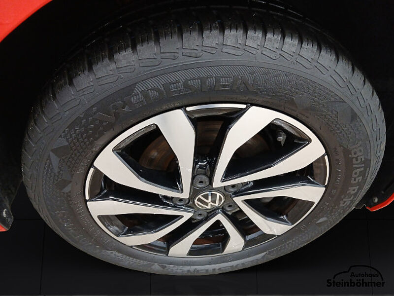 Volkswagen Polo Active 1.0MPI NAV RearView SHZ AppCon