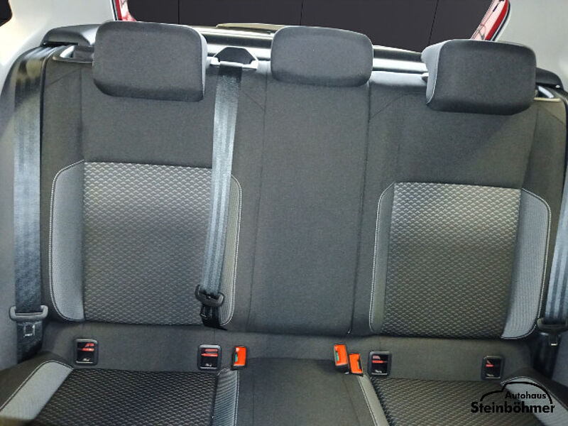 Volkswagen Polo Active 1.0MPI NAV RearView SHZ AppCon