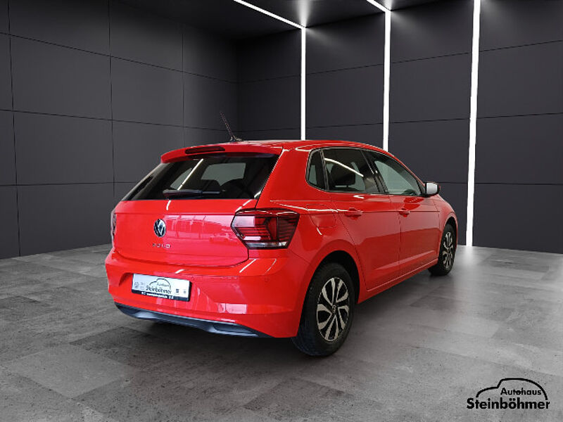 Volkswagen Polo Active 1.0MPI NAV RearView SHZ AppCon