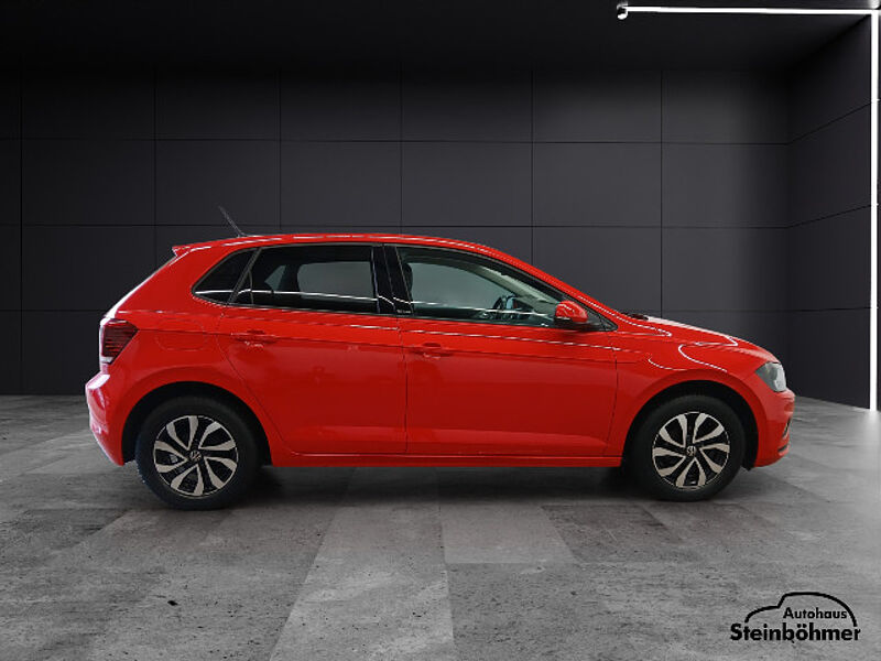 Volkswagen Polo Active 1.0MPI NAV RearView SHZ AppCon