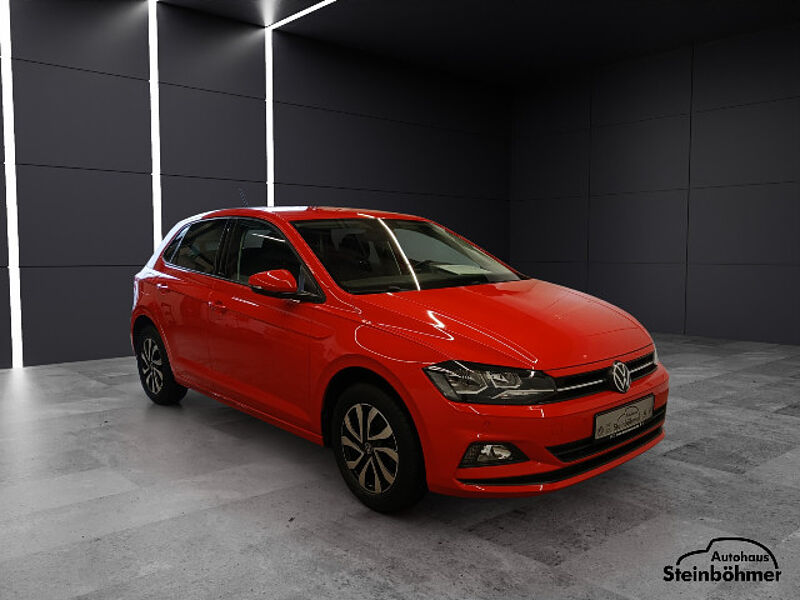 Volkswagen Polo Active 1.0MPI NAV RearView SHZ AppCon