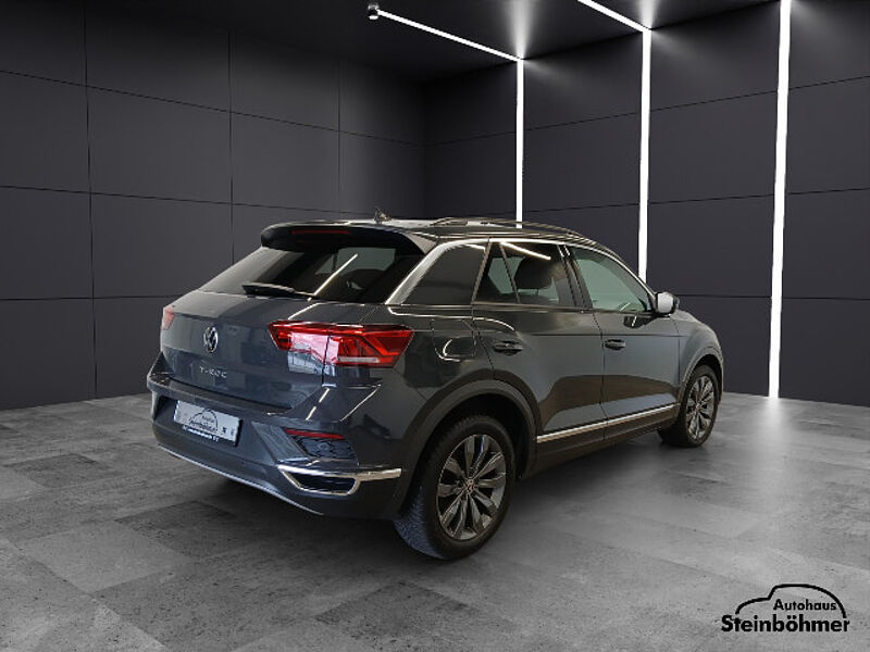 Volkswagen T-Roc Sport 1.5TSI LED AppCon ACC BlindSpot SHZ