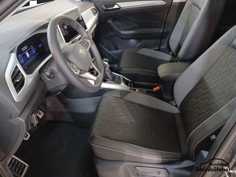 Volkswagen T-Roc Goal 1.0TSI LED AppCon RearView ParkAssist