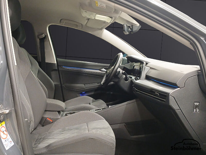 Volkswagen Golf Style 2.0TDI DSG Navi LED 18Zoll Sport ACC