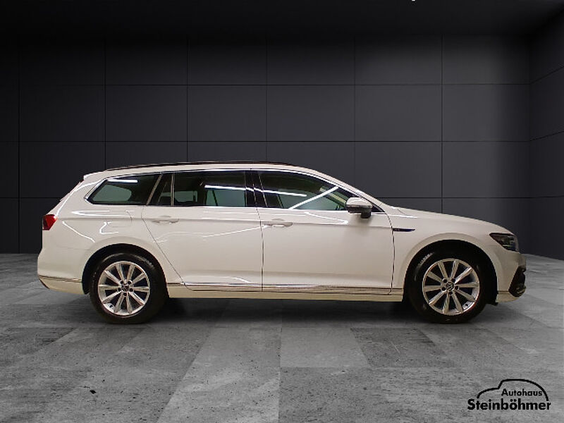 Volkswagen Passat Variant GTE Navi Pano RearView SHZ LED