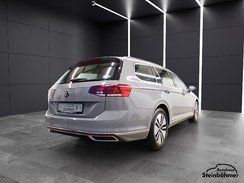 Volkswagen Passat Variant GTE 1.4TSI DSG LED NAV AHK ACC