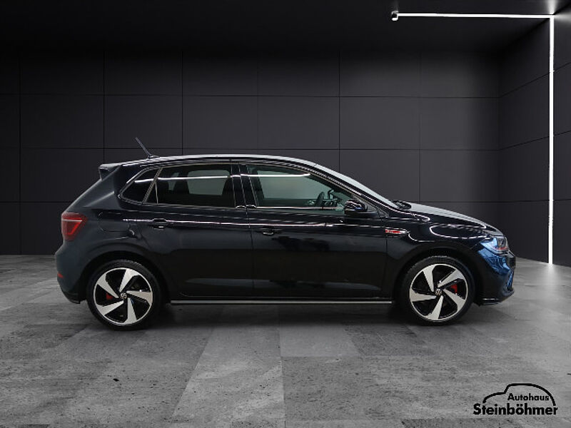 Volkswagen Polo GTI 2.0TSI DSG IQ. Light AppCon ACC SHZ