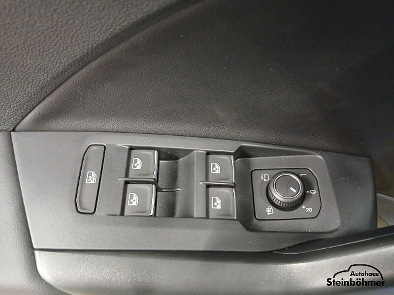 Volkswagen T-Cross Goal 1.0TSI NAV RearView PlusPaket