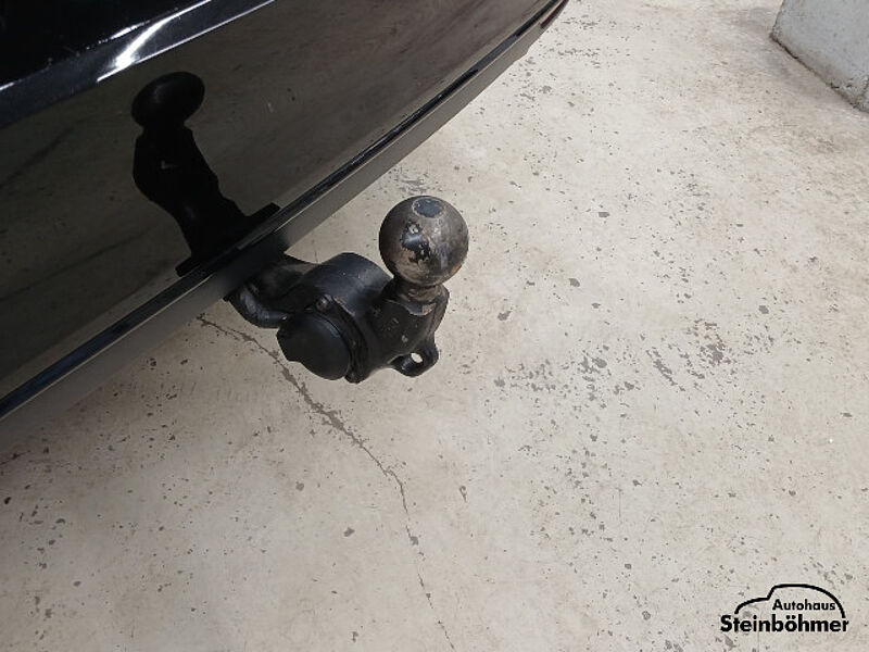 Volkswagen Passat Variant Business 1.5TSI Navi LED AHK