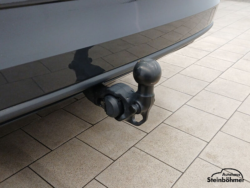 Volkswagen Golf Variant Life 1.5eTSI DSG LED NAV AHK ACC