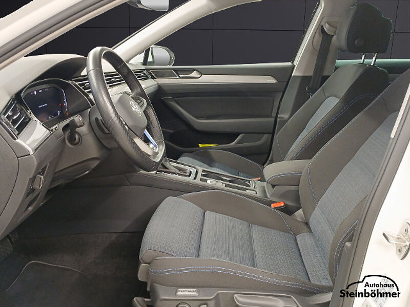 Volkswagen Passat Variant GTE Navi LED RearView Keyless