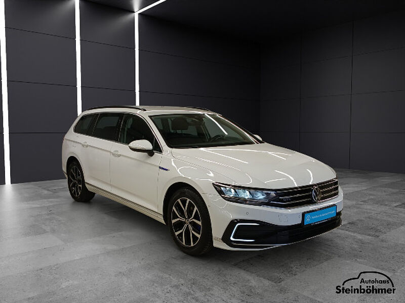 Volkswagen Passat Variant GTE Navi LED RearView Keyless