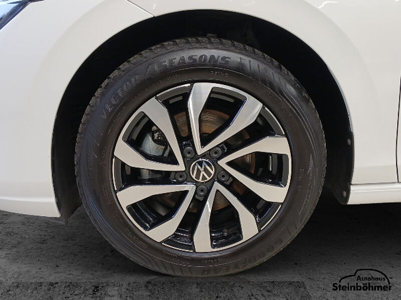 Volkswagen Golf ACTIVE 1.5TSI Navi LED-Plus RearView SHZ