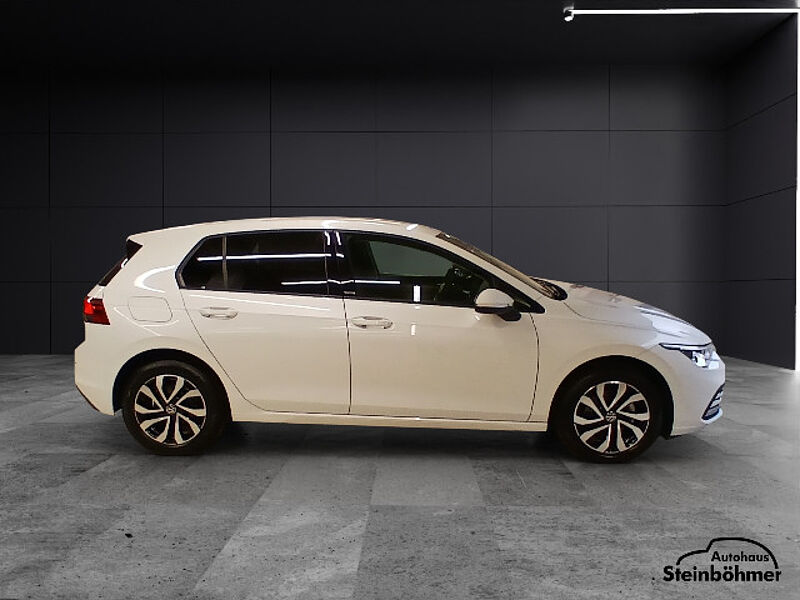 Volkswagen Golf ACTIVE 1.5TSI Navi LED-Plus RearView SHZ