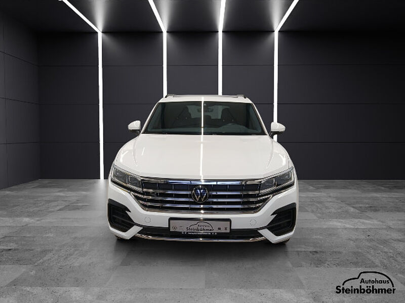 Volkswagen Touareg R-Line 3.0TDI 4M LED NAVPremium AHK Pano