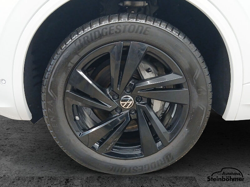 Volkswagen Touareg R-Line 3.0TDI 4M LED NAVPremium AHK Pano