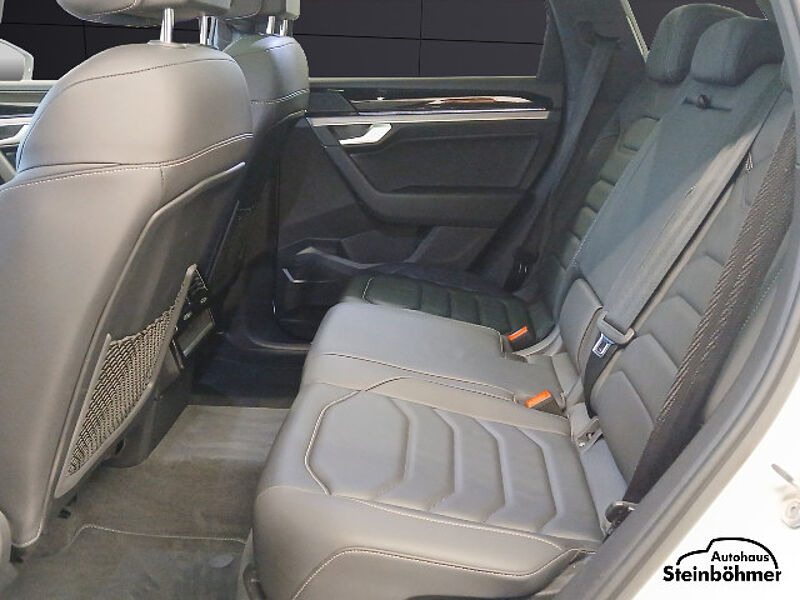 Volkswagen Touareg R-Line 3.0TDI 4M LED NAVPremium AHK Pano