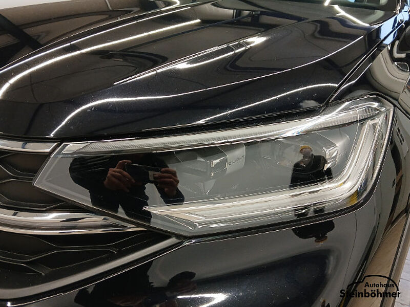 Volkswagen Taigo Style 1.0TSI DSG IQ. Light NAV SHZ RearView