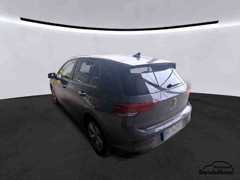 Volkswagen Golf Life 1.5TSI LEDPlus NAV SHZ RearView AppCon