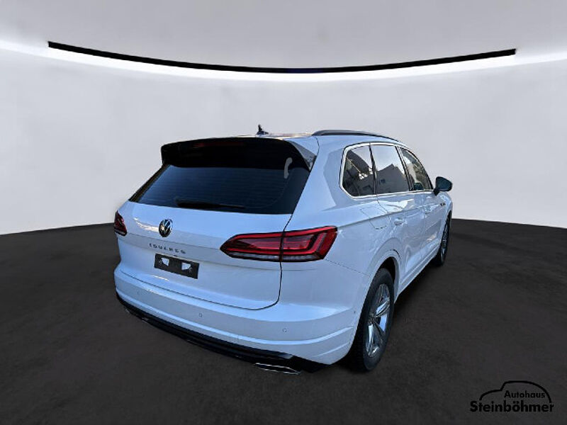 Volkswagen Touareg R-Line Navi AHK Pano Standhzg HUD
