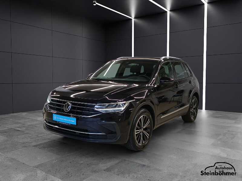 Volkswagen Tiguan Active 1.5TSI DSG Navi LED AHK HUD