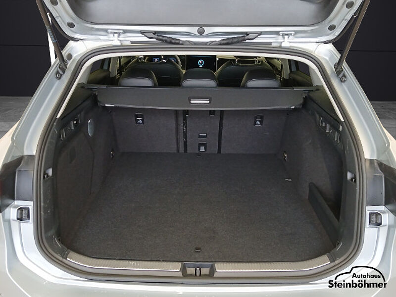 Volkswagen Passat Business 1.5TSI DSG eHybrid LED NAV AHK