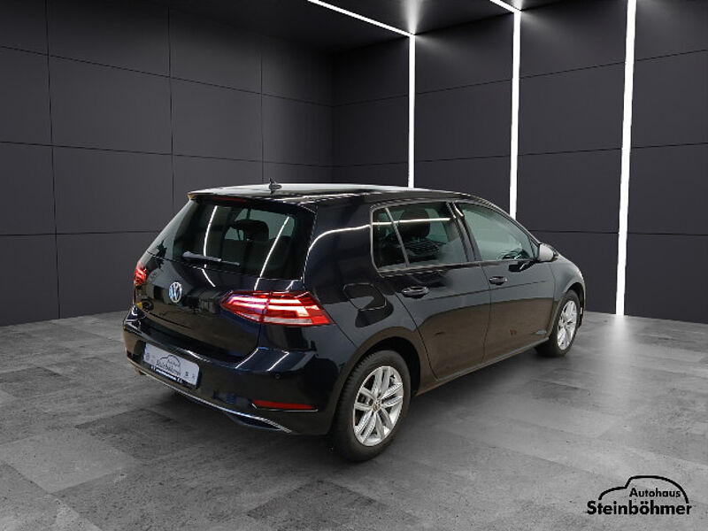 Volkswagen Golf Comfortline 1.0TSI NAV SHZ Climatronic