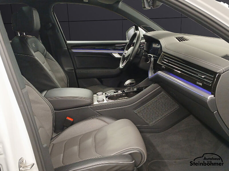 Volkswagen Touareg R-Line Navi AHK Pano Standhzg HUD