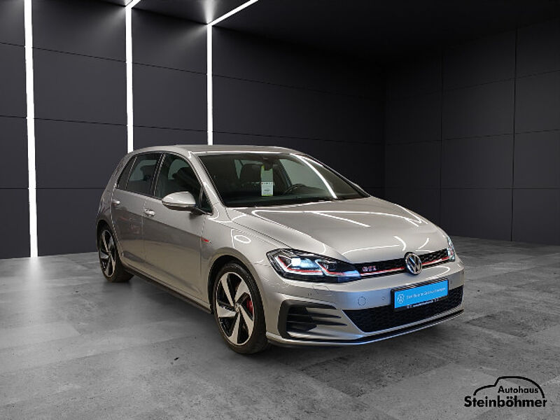 Volkswagen Golf GTI Performance Navi LED DCC Standhzg