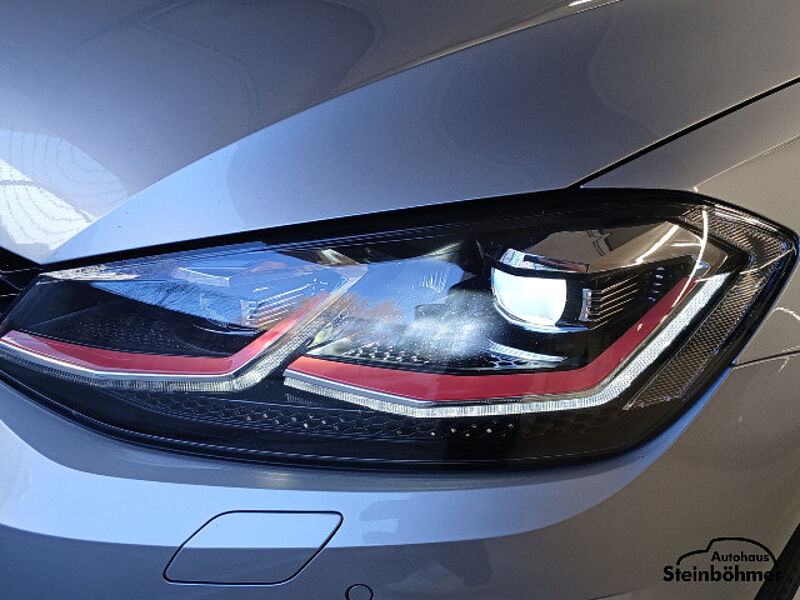 Volkswagen Golf GTI Performance Navi LED DCC Standhzg