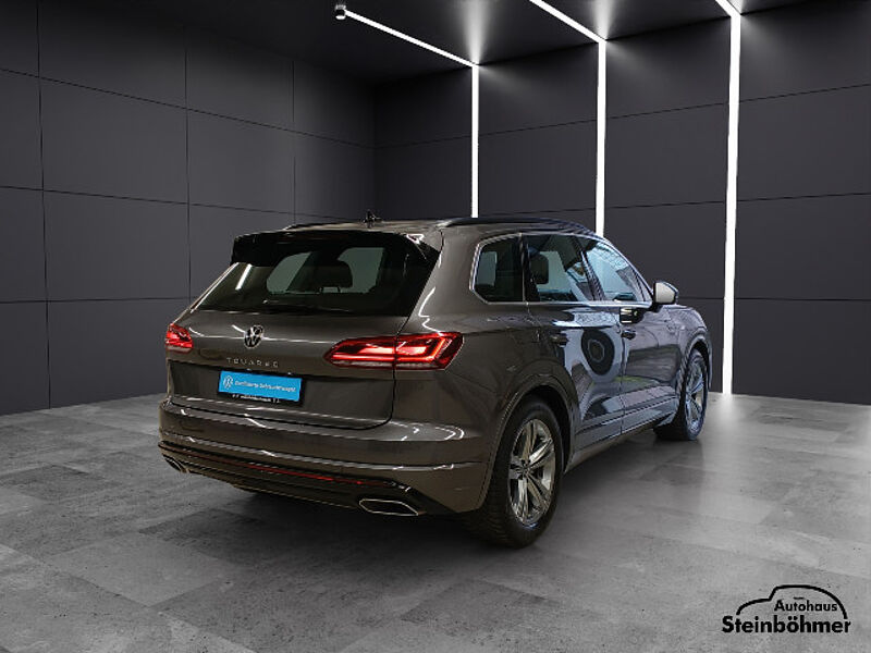 Volkswagen Touareg R-Line AHK Pano Standhzg HUD Luftf.