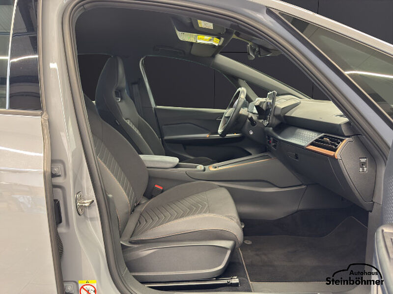 CUPRA Born 150KW RFK SHZ LED NAV